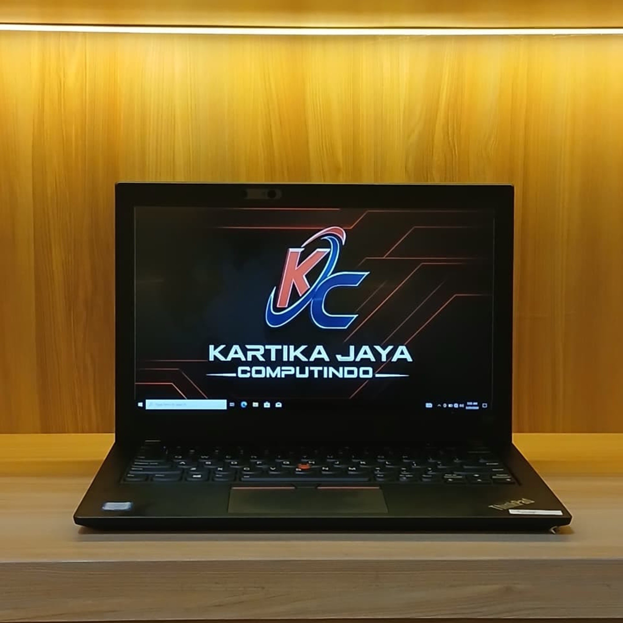 LENOVO TINKPAD X280 CORE I7 RAM 16 SSD 2ND  MURAH 